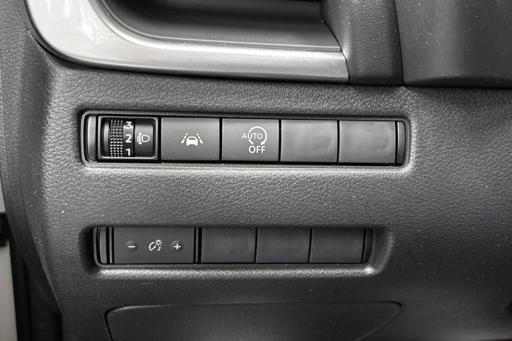 NISSAN Qashqai 2023