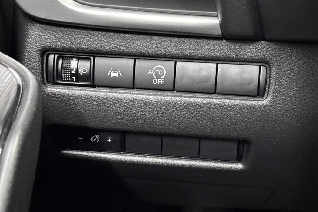 NISSAN Qashqai 2023