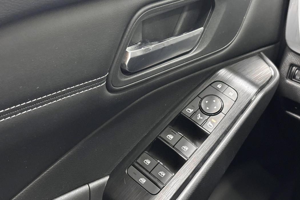NISSAN Qashqai 2023