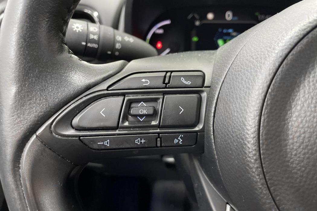 TOYOTA Yaris Cross 2023