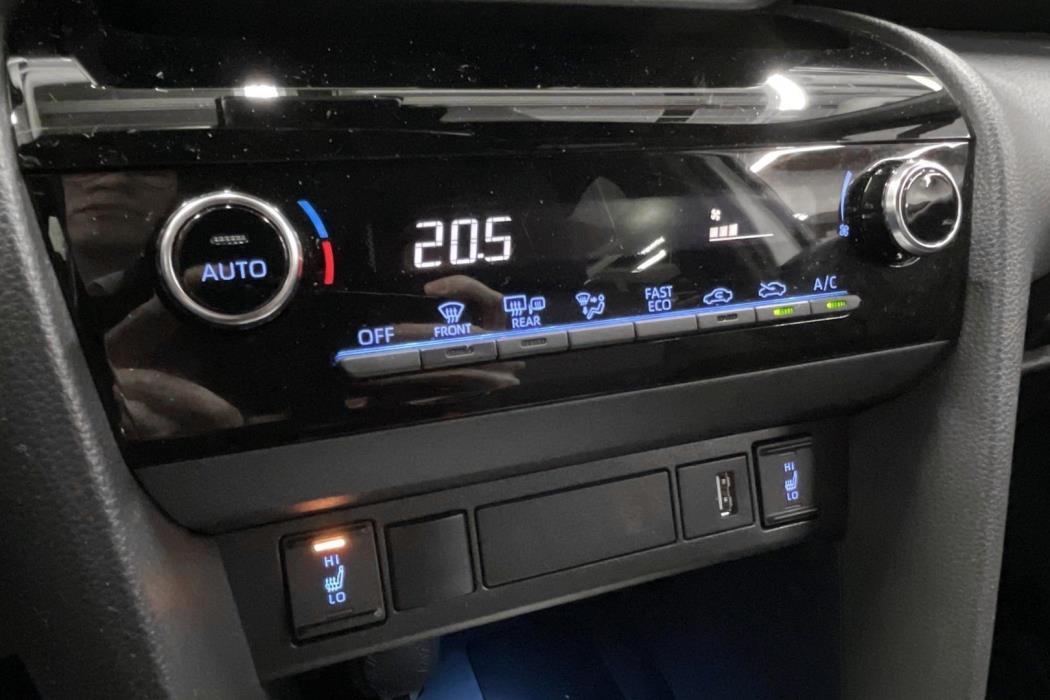 TOYOTA Yaris Cross 2023