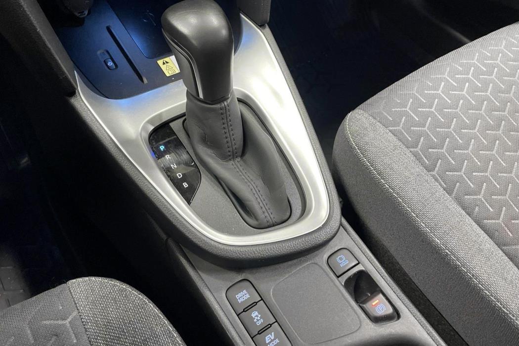 TOYOTA Yaris Cross 2023