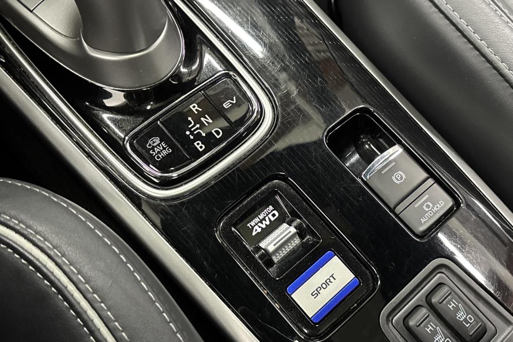 Mitsubishi Outlander PHEV 2021