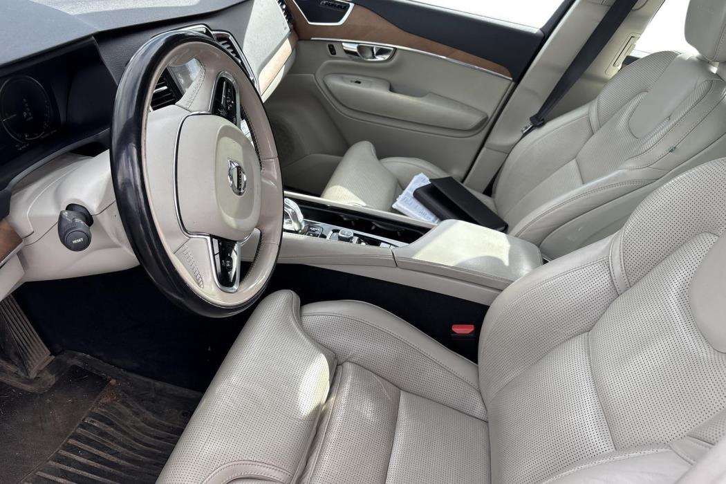 Volvo XC90 2016