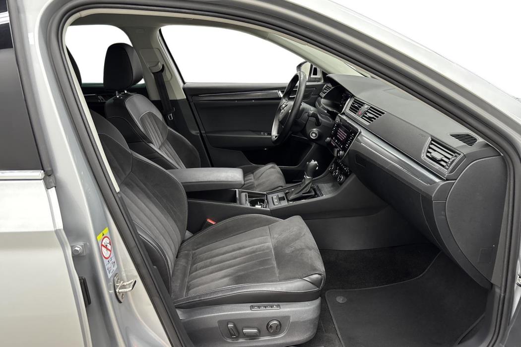 Skoda Superb 2023
