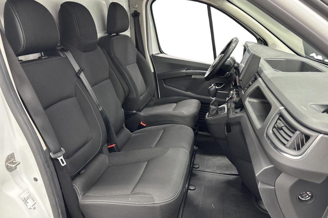 NISSAN PRIMASTAR 2023