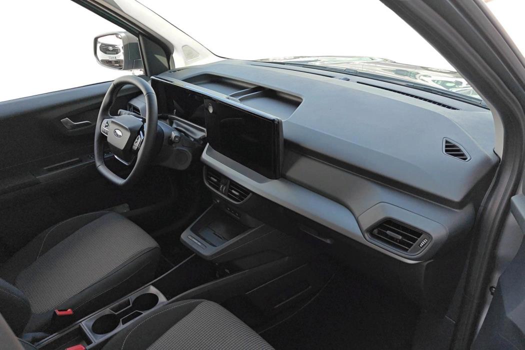 Ford Tourneo Courier 2025