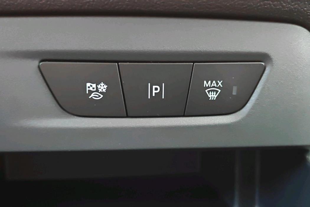 Ford Tourneo Courier 2025