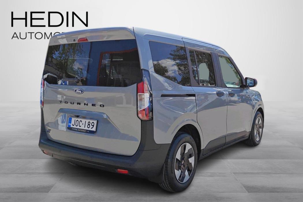 Ford Tourneo Courier 2025