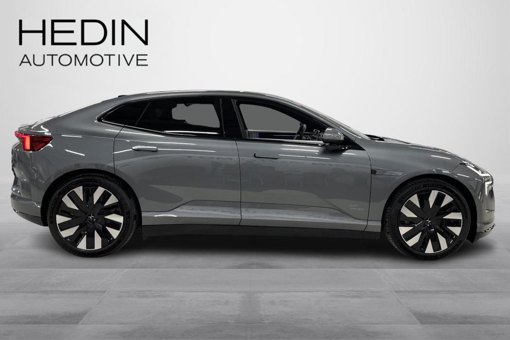 Polestar 4 2025