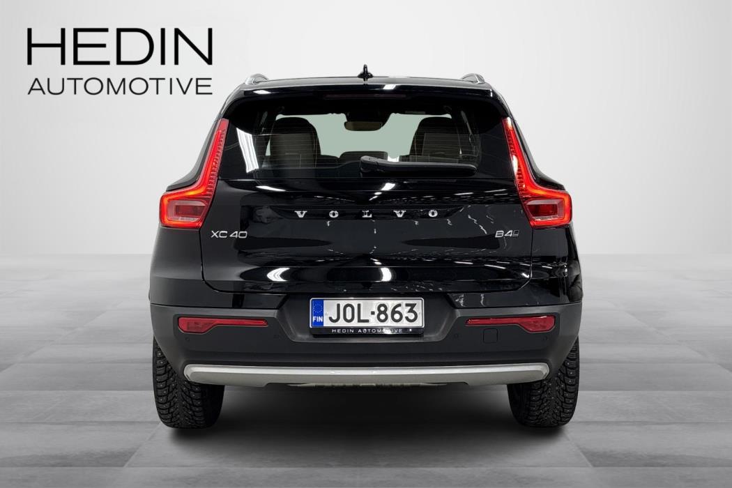 Volvo XC40 2021