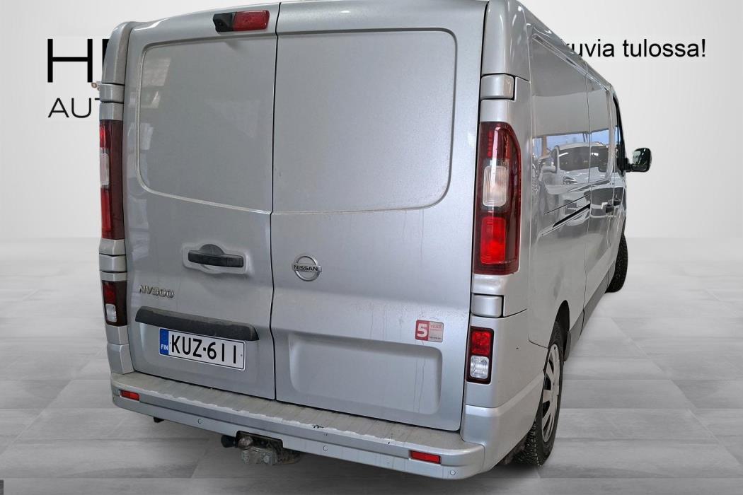 Nissan NV300 2021