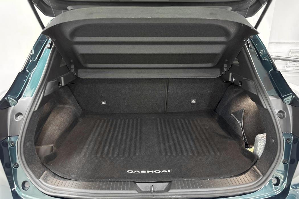 NISSAN Qashqai 2024