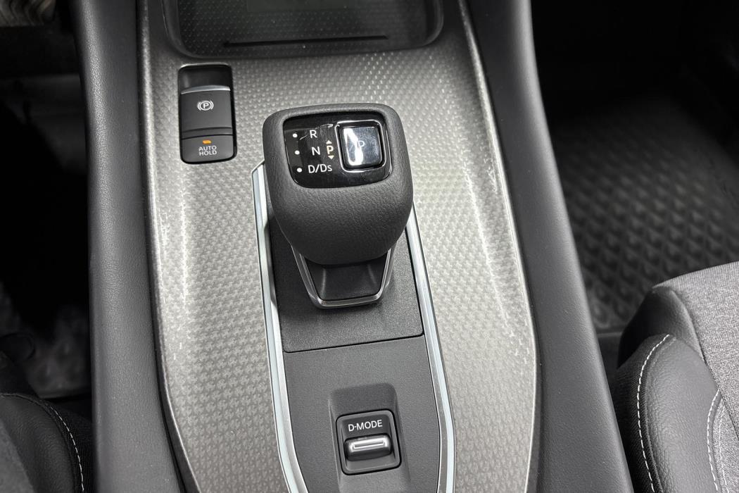 NISSAN Qashqai 2024