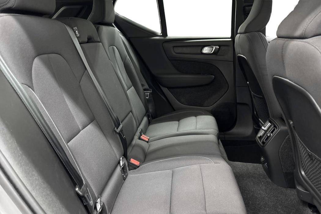 Volvo EX40 2025