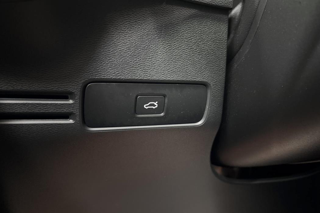 Volvo EX40 2025