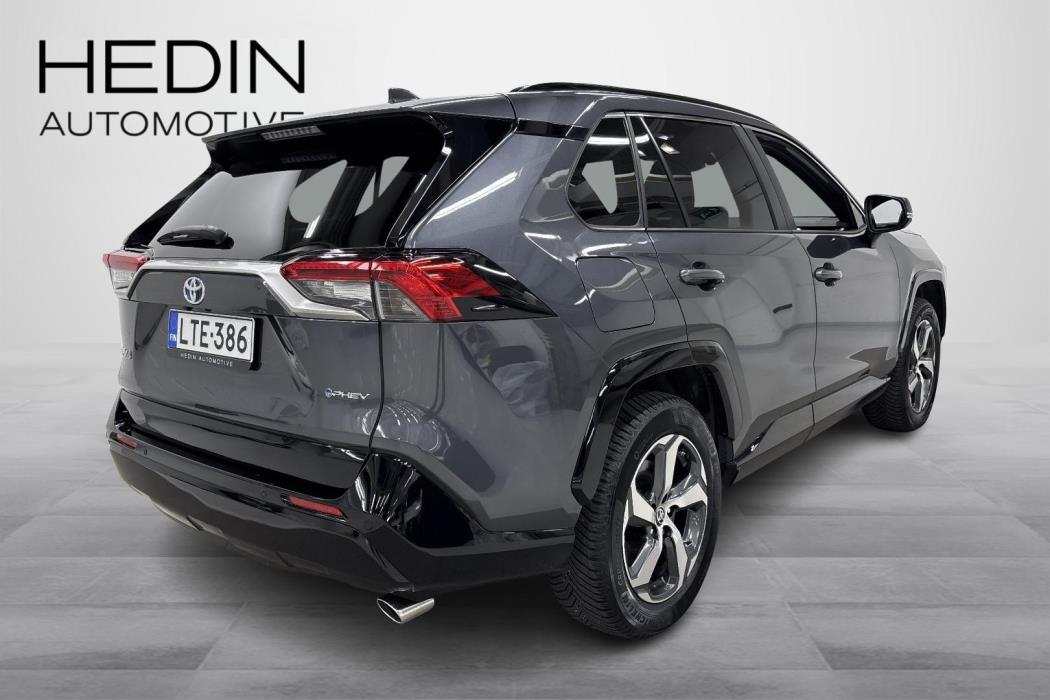 Toyota RAV4 Plug-in 2025