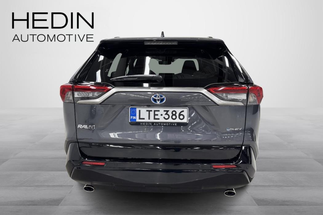 Toyota RAV4 Plug-in 2025