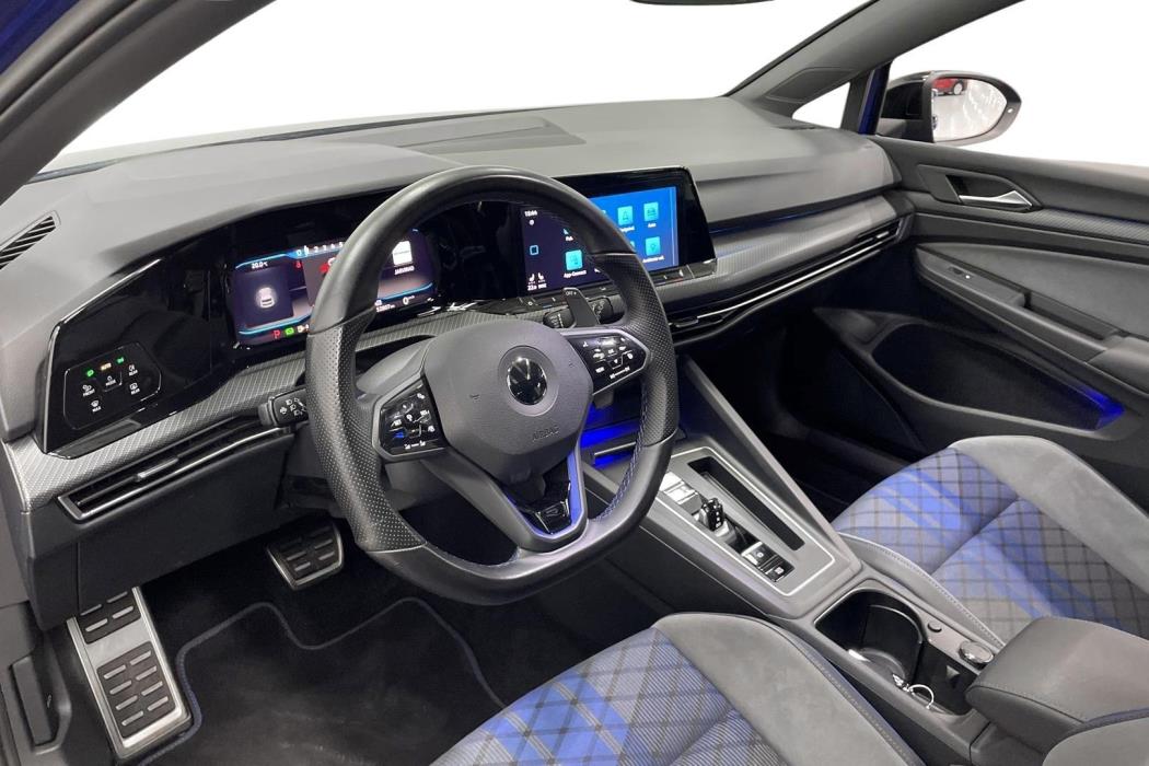 VOLKSWAGEN Golf 2021