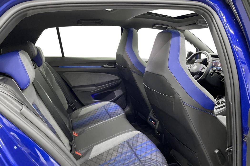 VOLKSWAGEN Golf 2021