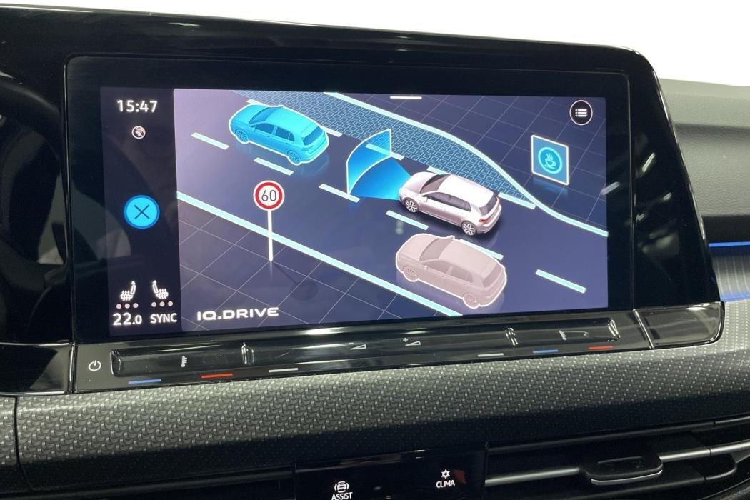 VOLKSWAGEN Golf 2021