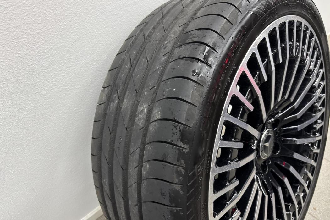 Mercedes-Benz EQC 2022