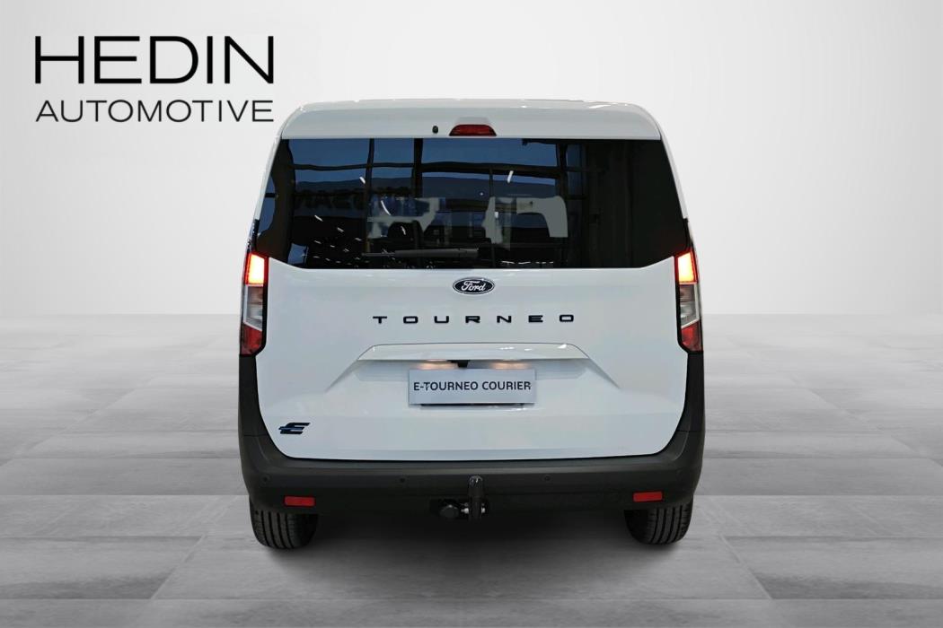 Ford Tourneo Courier 2026