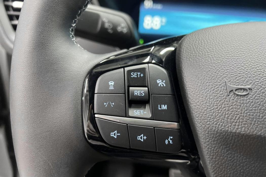 FORD Kuga 2026