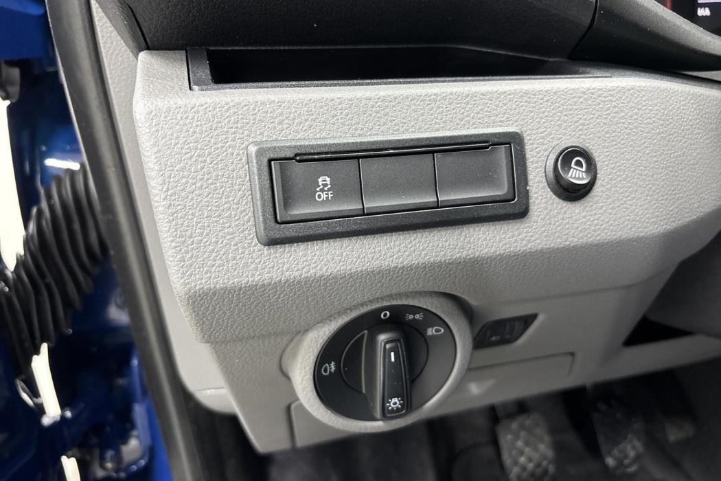 VOLKSWAGEN TRANSPORTER 2021