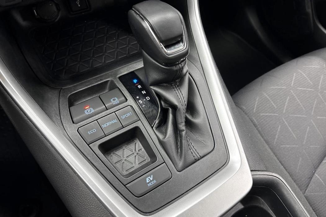 TOYOTA RAV4 2021