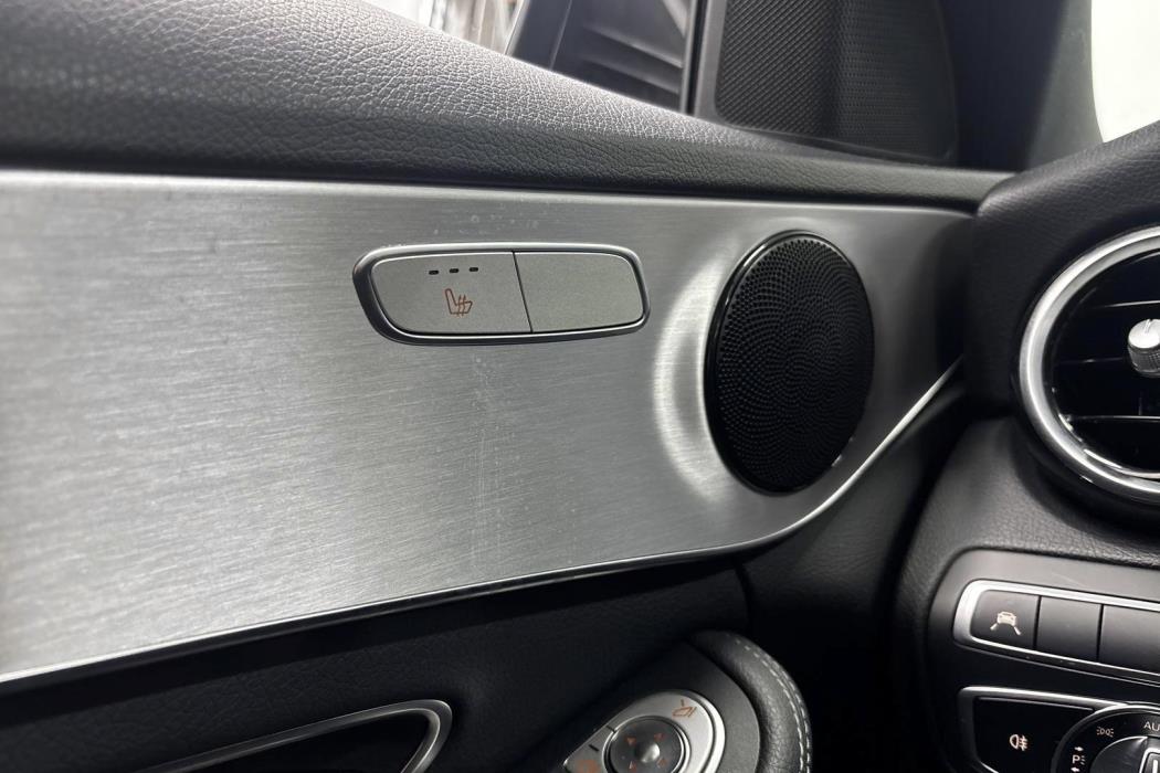 MERCEDES-BENZ C 2020