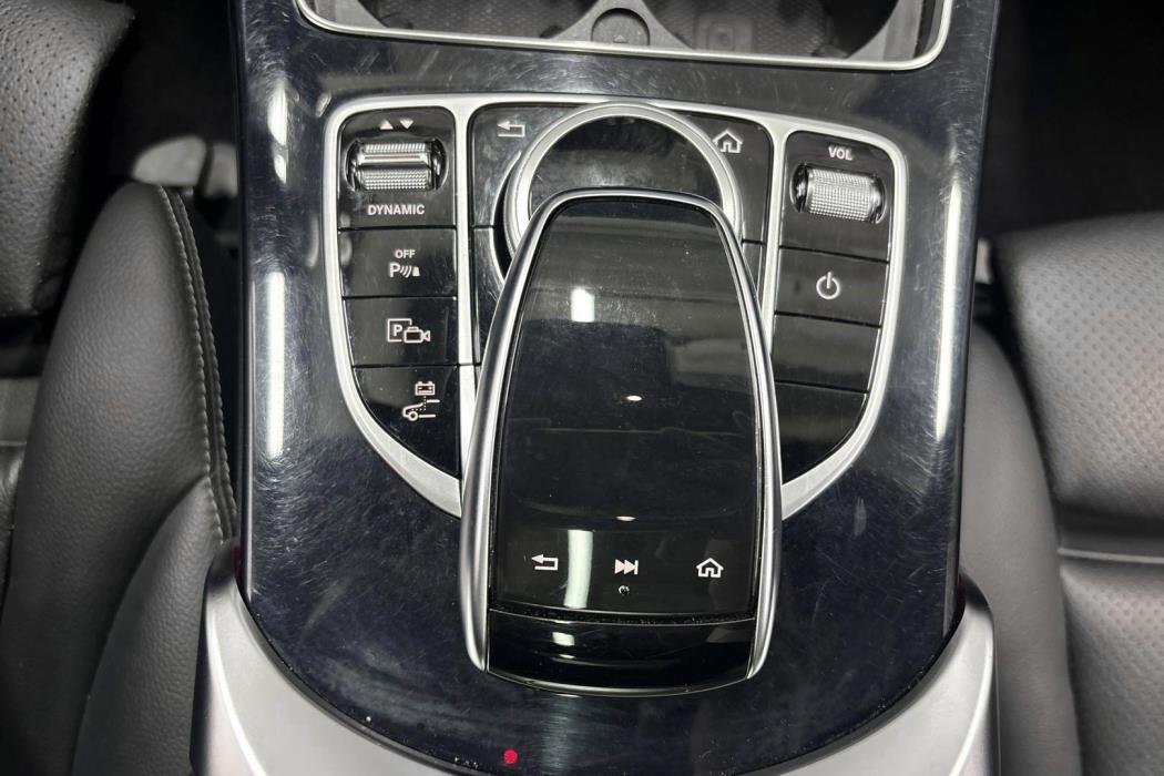 MERCEDES-BENZ C 2020