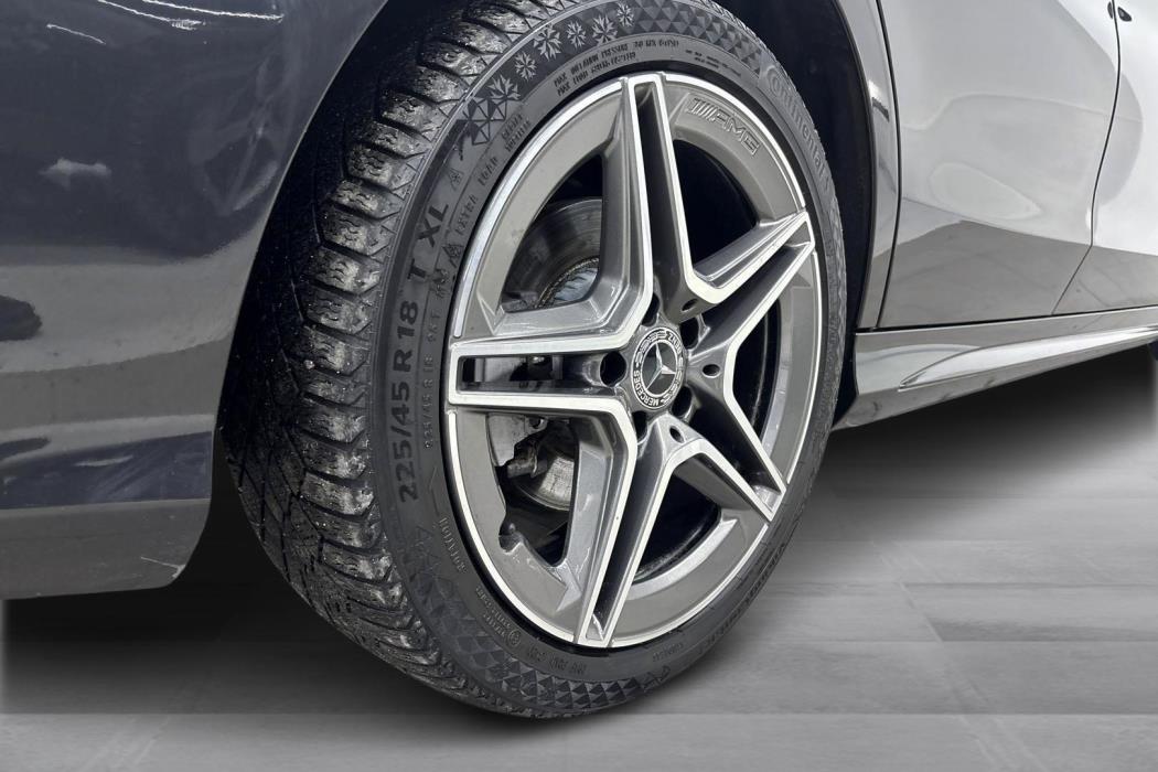 MERCEDES-BENZ C 2020