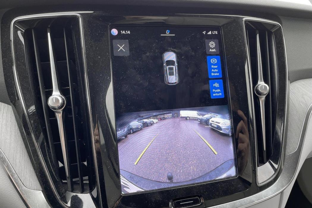Volvo V60 2023
