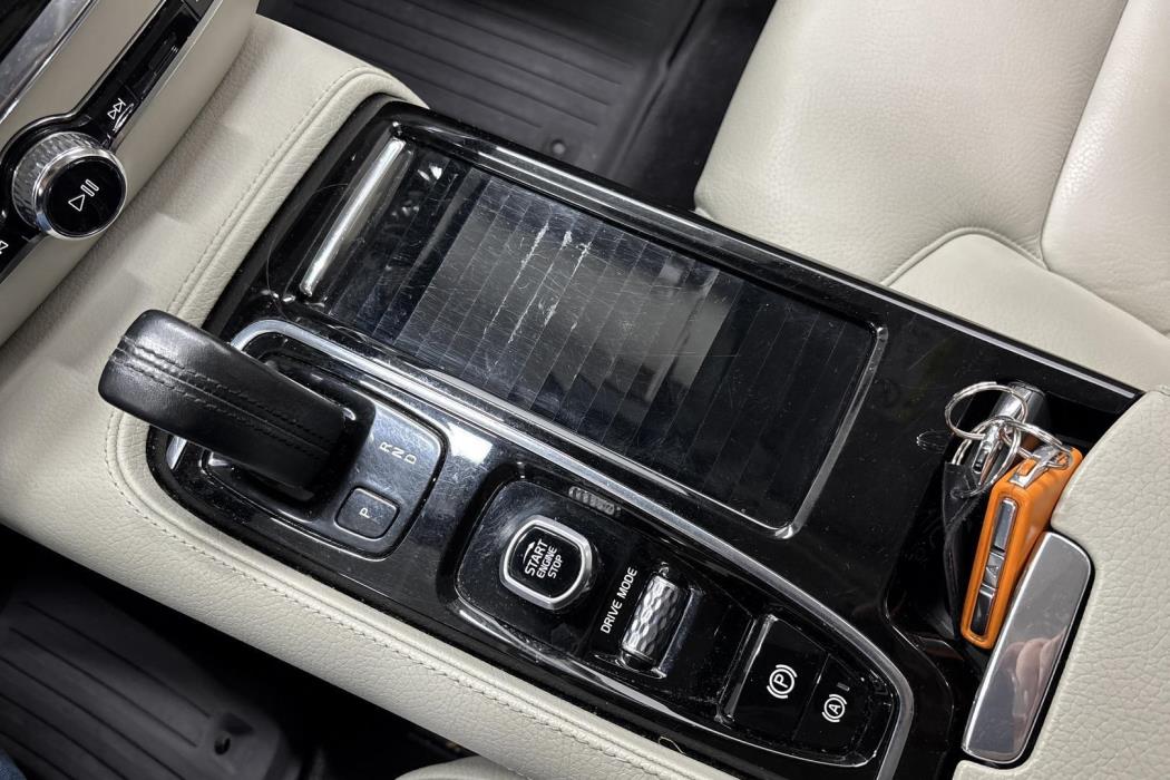 VOLVO V60 2020