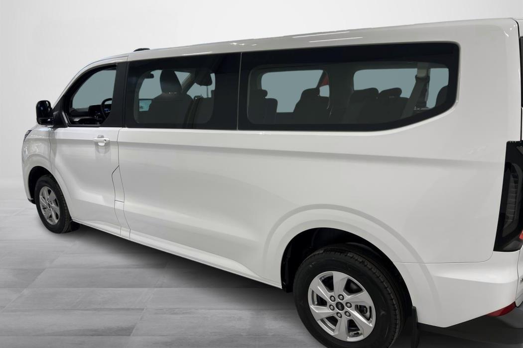 Ford Tourneo Custom 2026