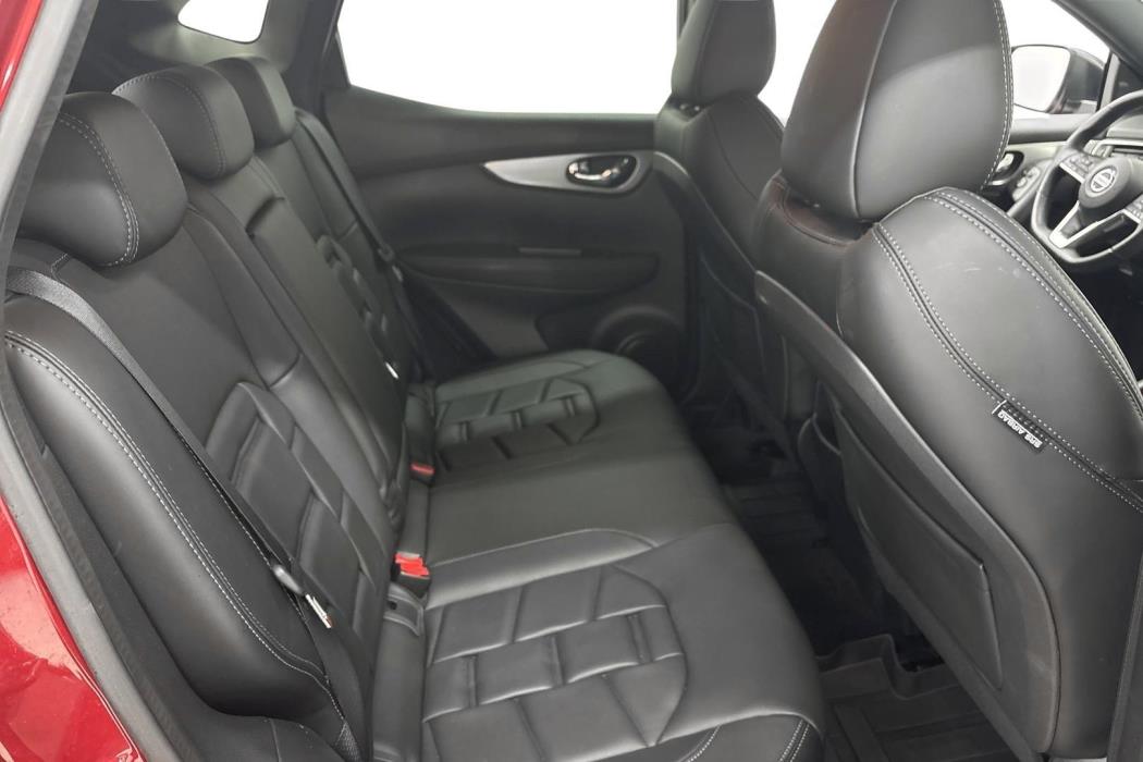 NISSAN Qashqai 2017