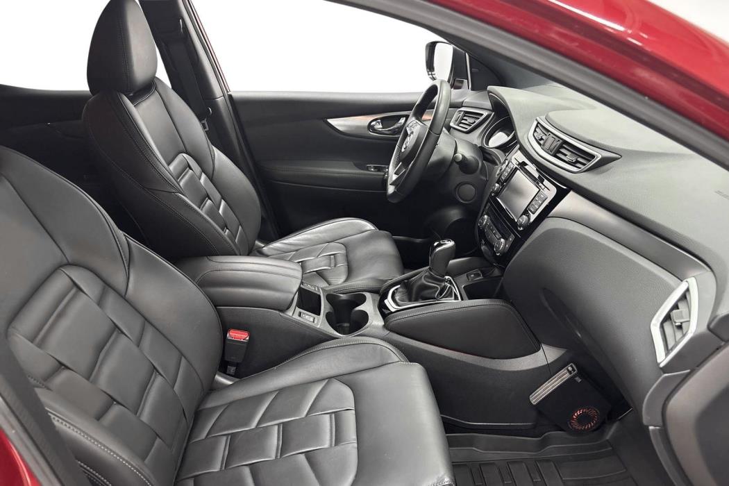 NISSAN Qashqai 2017