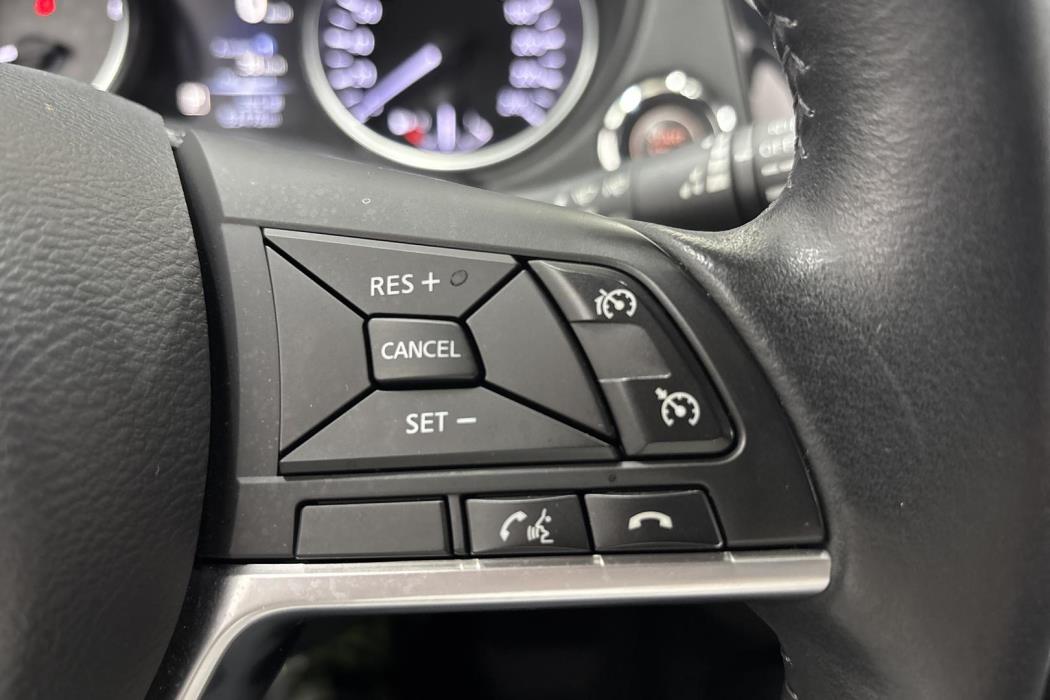 NISSAN Qashqai 2017