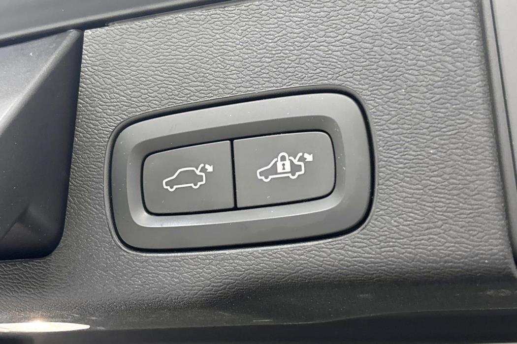 Volvo XC60 2022