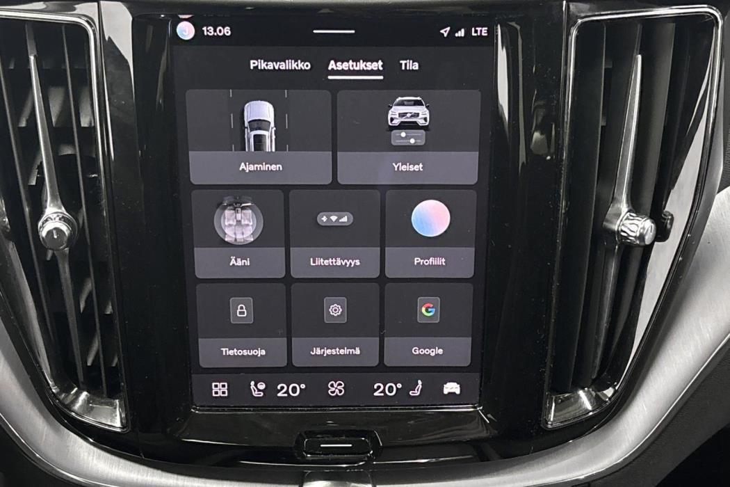 Volvo XC60 2022