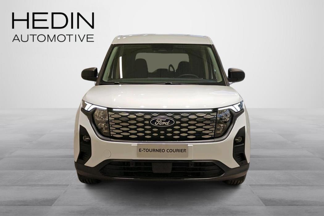 Ford Tourneo Courier 2026