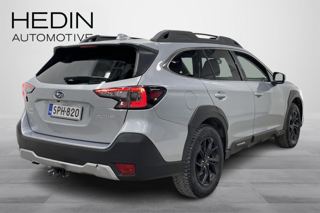 SUBARU OUTBACK 2023