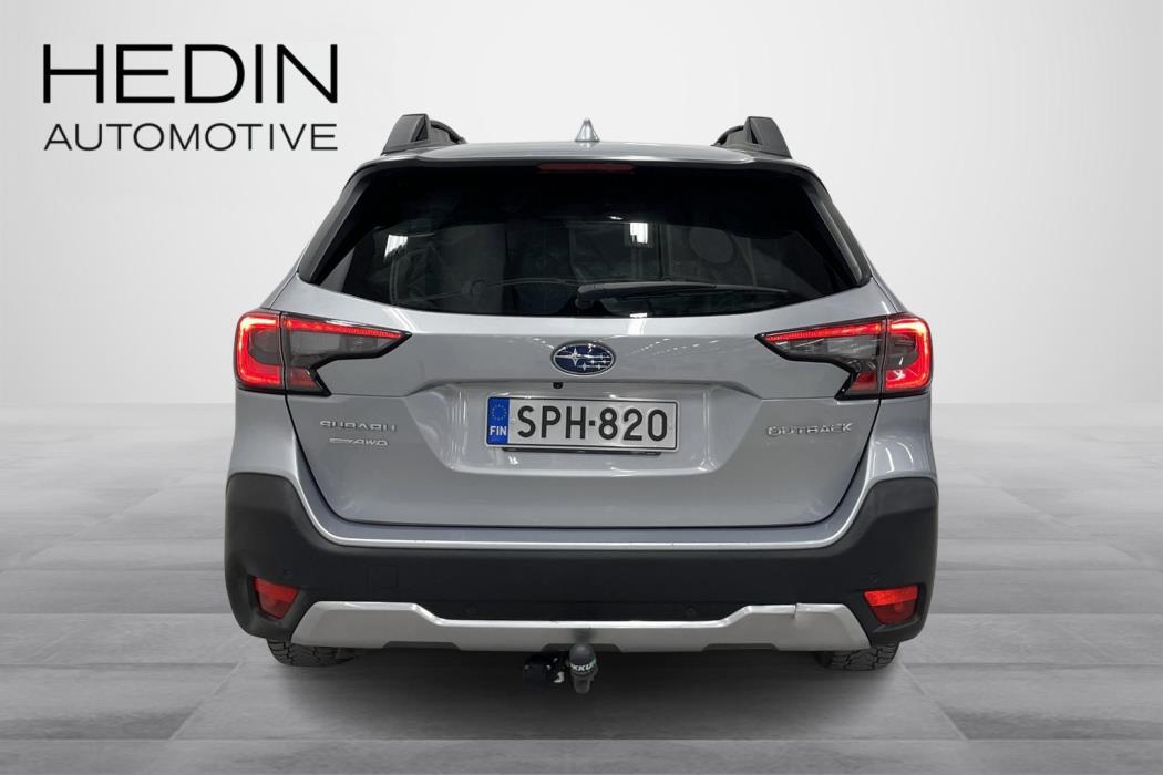 SUBARU OUTBACK 2023
