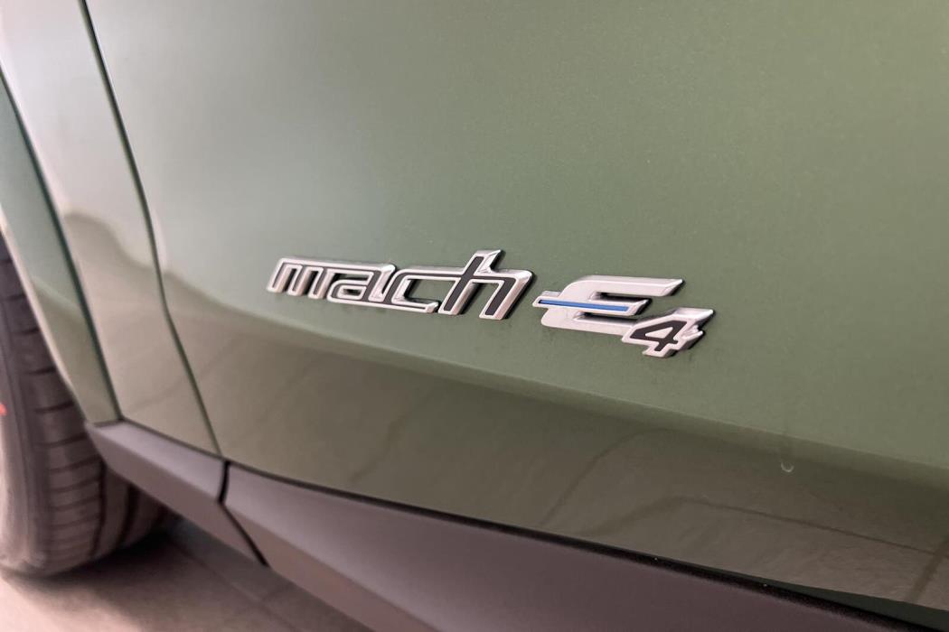 Ford Mustang Mach-E 2026