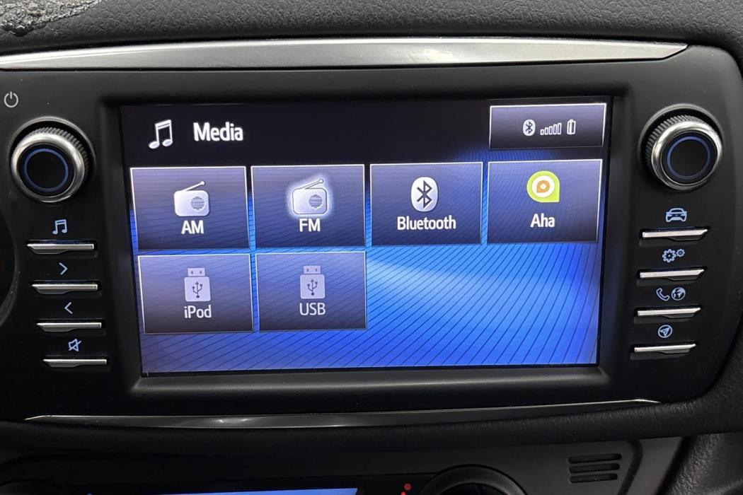 TOYOTA YARIS 2019