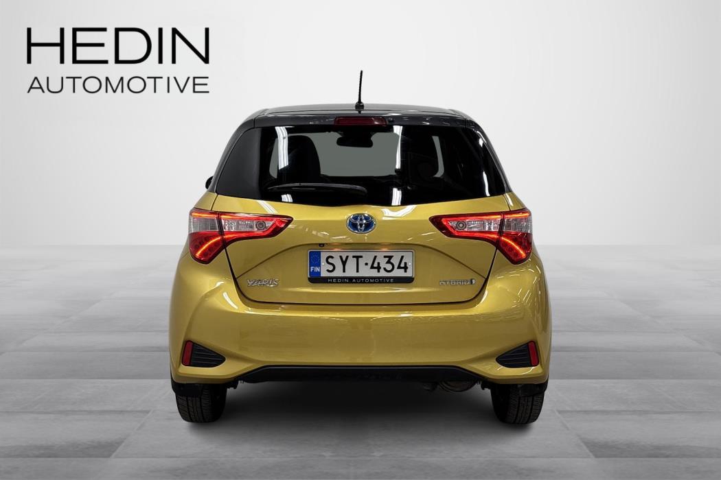 TOYOTA YARIS 2019