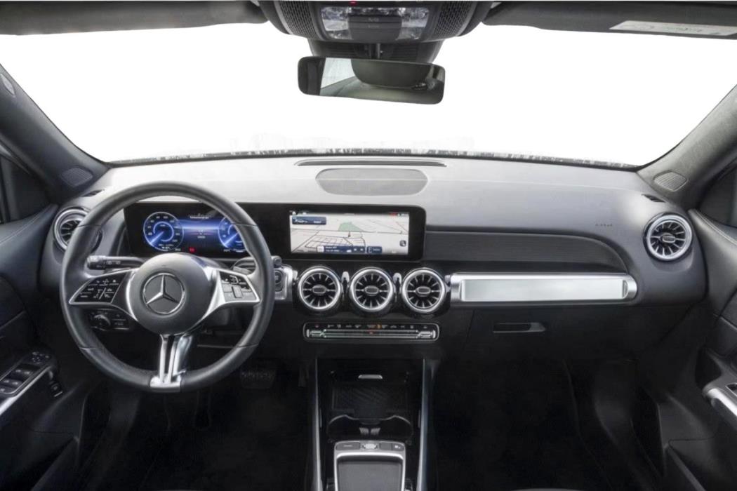 Mercedes-Benz EQB 2024