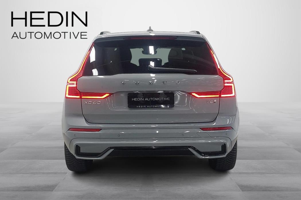 Volvo XC60 2025