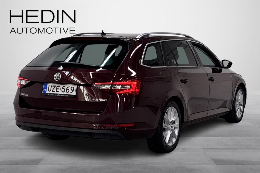 SKODA SUPERB 2015